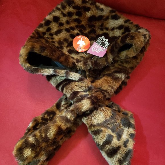 Faux Fur Animal Print Cross Front Neck Wrap - Picture 2 of 7